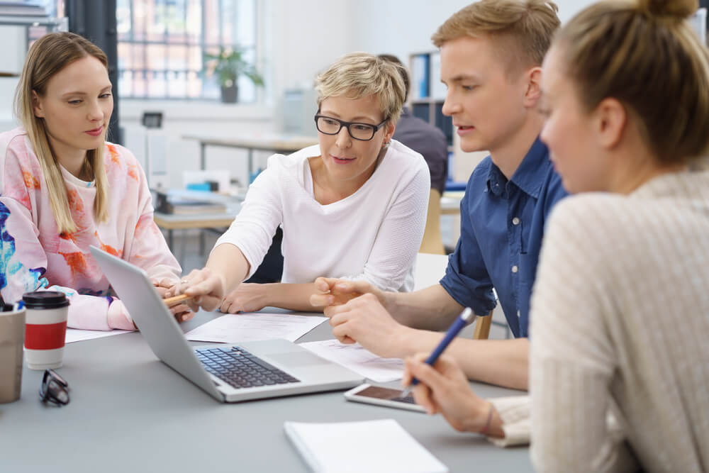 curso-tecnologico-e-graduacao-descubra-tudo-sobre-essa-modalidade.jpg